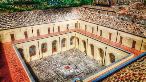 Rete teatrale regionale della toscana. Monastero di Santa Chiara _ Chiostro - La posa della prima ...