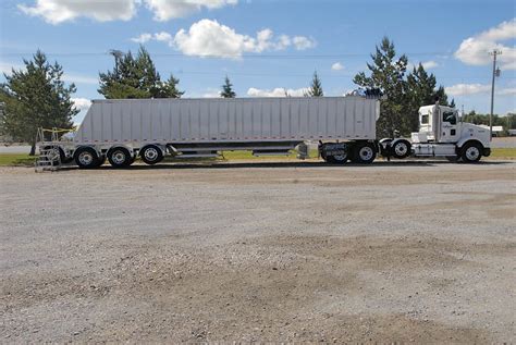 Bigger And Faster Western Trailers Releases Its New Commodity Hopper