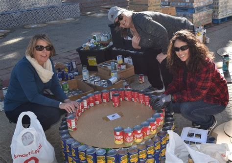 Reasonable efforts have been made to provide an accurate translation, however, no automated translation is perfect nor is it intended to replace human translators. VCDA Joins Annual FOOD Share CAN-tree - Ventura County ...