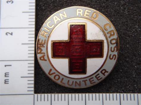 Gradia Militaria Ww2 American Red Cross Volunteer Lapel Badge