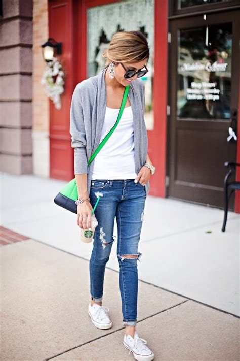 Distressed Jean Fashionable Outfit Ideas
