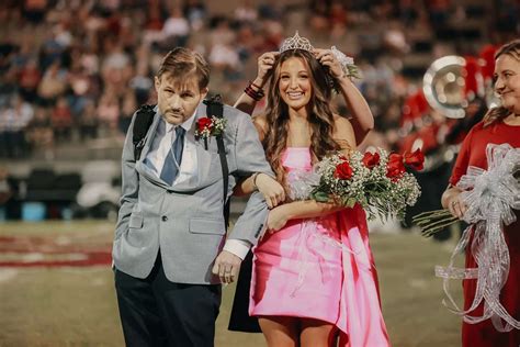 Dad With Cancer Escorts Daughter As Shes Crowned Homecoming Queen
