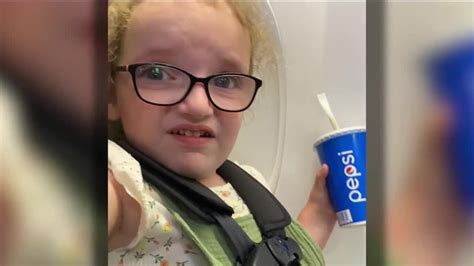 Mother And 5 Year Old With Autism Kicked Off Southwest Flight For Not Wearing Mask Youtube