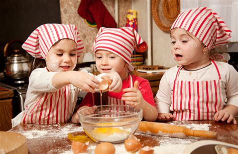 Si quiere participar de está interesante colaboración, llámenos, nos gustaría conocerle personalmente y hacerle una presentación exclusiva de nuestras soluciones. Talleres de cocina navideña para niños en El Corte Inglés ...