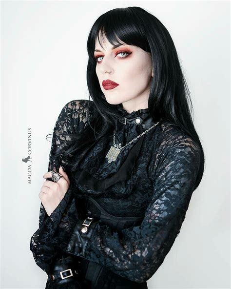 pin by ¡dark gothic macabre on góticas hot goth girls gothic beauty dark beauty