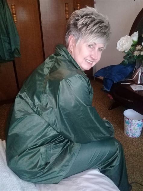 Pin von Jan auf New Green Rainsuit Damen regenmäntel Regenmantel Mantel