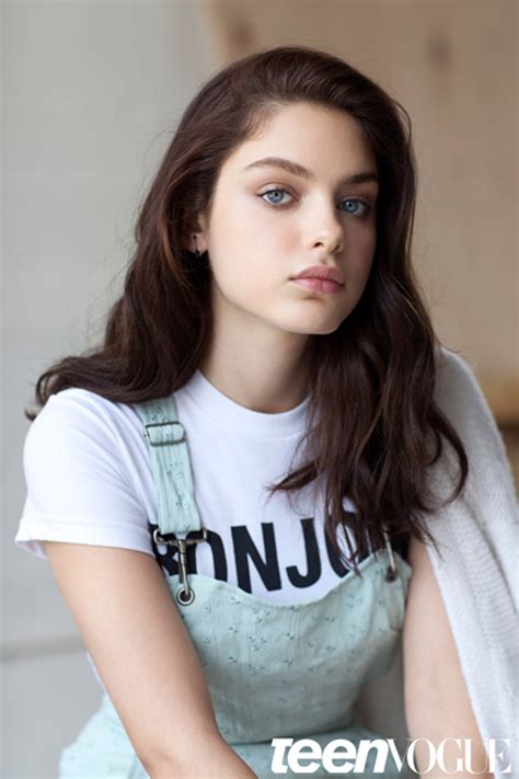 Odeya Rush Talks The Giver And Taylor Swift Interview Teen Vogue