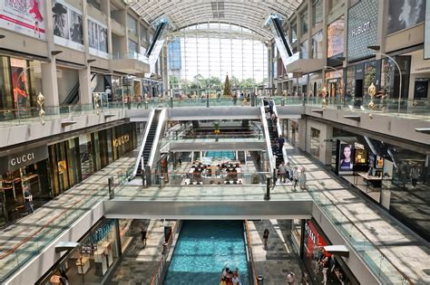 Chickona Shopping Mall Near Airport Singapore