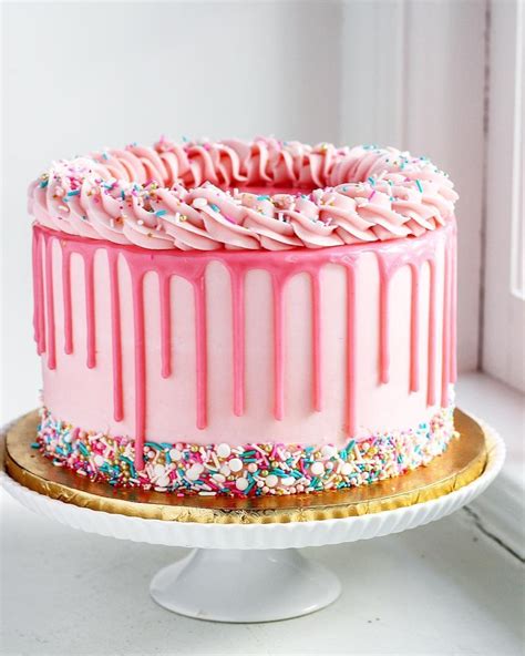 merri on instagram “🎉🎉💕a lovely pink themed sprinkle drip cake the perfect cake for a sweet 16