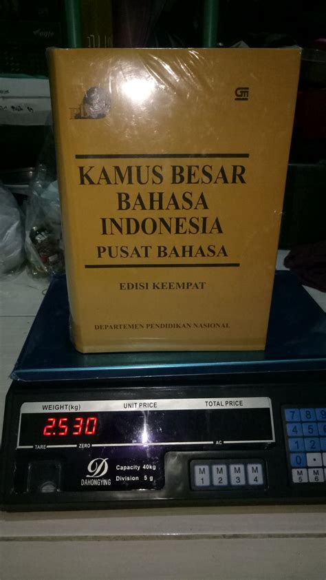 Jual kamus besar bahasa indonesia(kbbi) hardcofer di lapak azka book ...