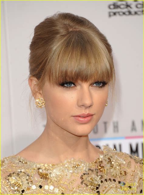 Taylor Swift Wins At Amas 2012 Photo 511078 Photo Gallery Just