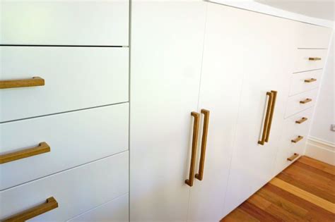 Fitted wardrobes hinged wardrobes sliding wardrobes open wardrobes hallway wardrobes children's wardrobes mirrored that's why you want to get the best from your ikea wardrobe! The best under-eaves wardrobe hack yet - IKEA Hackers ...