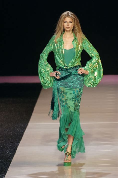 Emanuel Ungaro At Paris Fashion Week Spring 2005 Fashion Colorful