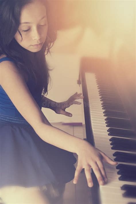 Little Girl Playing Piano Stock Image Image Of Keyboard 102913583