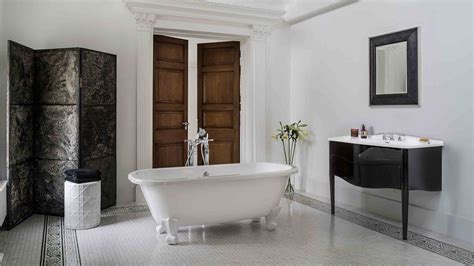 Victoria and albert are known for traditional artisanal techniques using wood, brass and volcanic limestone, you will be able to choose from modern and traditional styles. Victoria + Albert Richmond Freestanding Bathtub RIC-N-SW ...