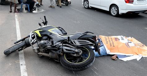 Road accidents are one of the biggest cause of deaths on indian roads. Road Accident Victims In Kerala To Get Free Treatment For ...