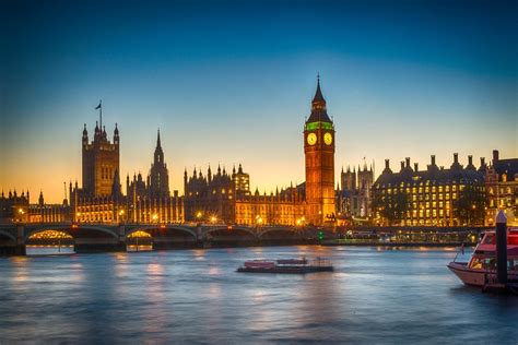 Houses of parliament (disambiguation) — houses of parliament is an malaysian ceylonese congress — kongress ceylonese malaysia mcc leader datuk dr. Royal Sights Crown a London Visit - Leisure Group Travel