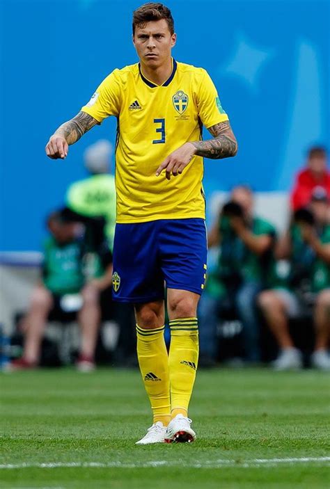 Footballer for @manutd & the swedish national team. Victor Lindelöf and wife Maja Nilsso kiss at Sweden match | Celebrity News | Showbiz & TV ...