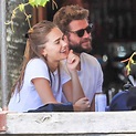 Liam Hemsworth y su novia, Gabriella Brooks, nos calientan con sus ...