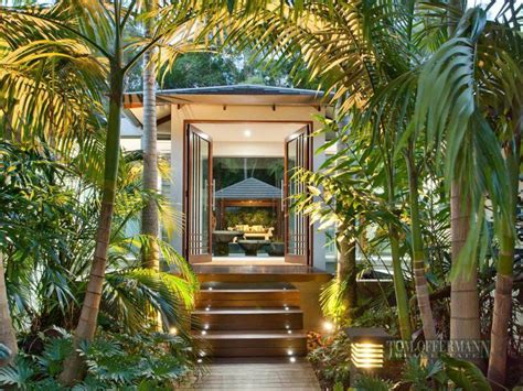 Tropical Entrance Beach House Decor Tropical House Tropical House