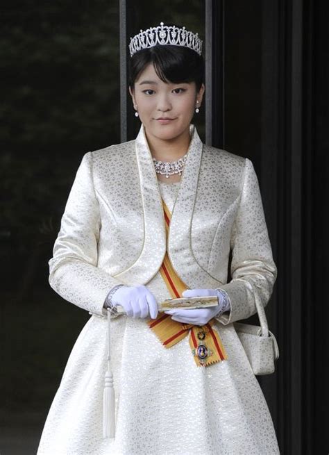 Japans Princess Mako Engaged To Kei Komuro