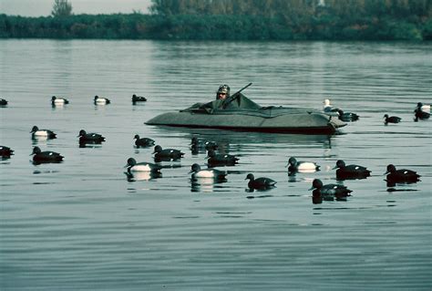Layout Boats Are The Ultimate For Waterfowling