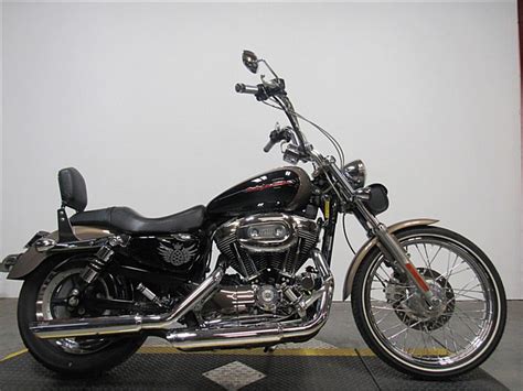 2005 Harley Davidson® Xl1200c Sportster® 1200 Custom Silverblack