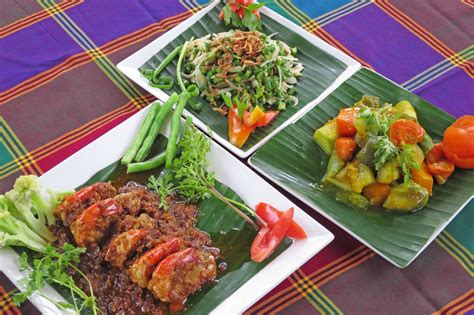 For faster navigation, this iframe is preloading the wikiwand page for ミャンマー. ミャンマー料理の名脇役アトゥは、日本人好みの和え物料理 ...