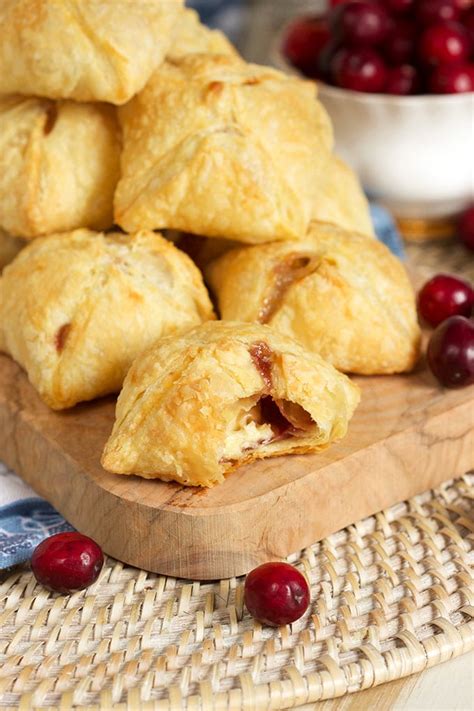 Cranberry Brie Puff Pastry Bites The Suburban Soapbox