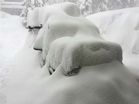 Photos Show The Insane Amounts Of Snow Piled Up In Tahoe