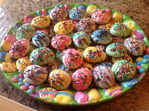 Preparing, coloring, and decorating easter eggs is one such popular tradition. Italian Easter Egg Cookies
