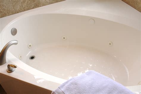 See how to clean & sanitize a soaking tub with jets yourself using a jetted tub cleaner & biofilm remover. How To Clean Whirlpool Tub Jets - simply organized