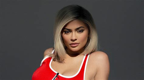 Kylie Jenner 2019 New Wallpaperhd Celebrities Wallpapers4k Wallpapersimagesbackgrounds