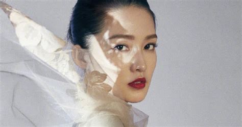 China Entertainment News Actress Li Qin Covers Fashion Magazine