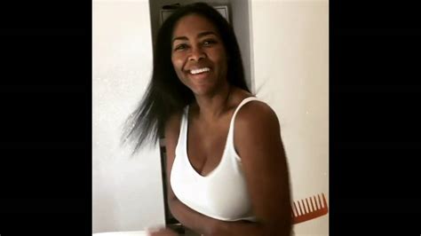 3 minute curly hair tutorial for black men | no chemicalsa lot of times black men believe that they cant get poppin curls, or at least don't know how to get. #KenyaMoore exposes REAL HAIR! ALL NATURAL! No weave, relaxer, dye or color! #RHOA 9 - YouTube