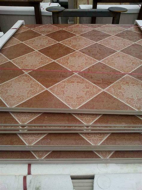 24x24 Factory Supply Cheap Ceramic Floor Tile Hw China