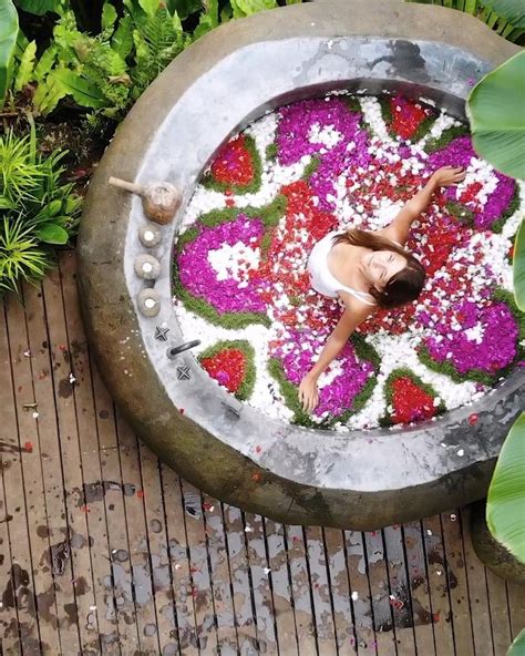 Best Flower Bath In Bali Escapeinbali Video Flower Bath Amazing Flowers Ubud