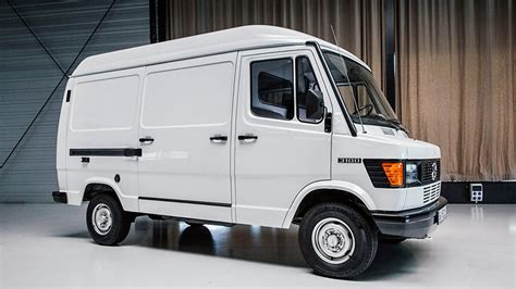 Le Design Légendaire Du Mercedes Benz T 1 Mercedes Benz Vans