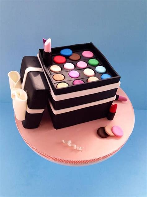 And make everyone at the table request a slice. makeup cake for your little make up artist | Make up cake ...