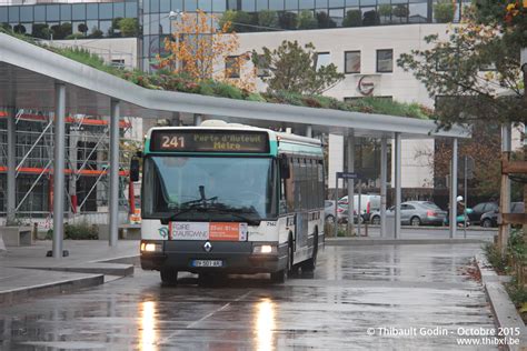 Bus 7562 Bv 501 Ar Sur La Ligne 241 Ratp à Rueil Malmaison Photos