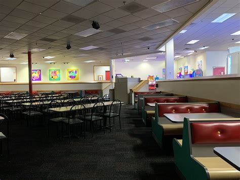 Chuck E Cheeses Interior Chuck E Cheeses 74 13072 S Flickr