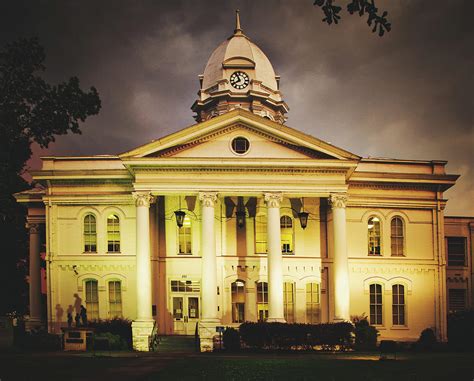 Colbert County Courthouse At Sunset Tuscumbia Alabama Photograph By