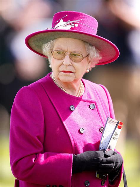 Hm queen elizabeth ii, london, united kingdom. Queen Elizabeth II: Style through the ages