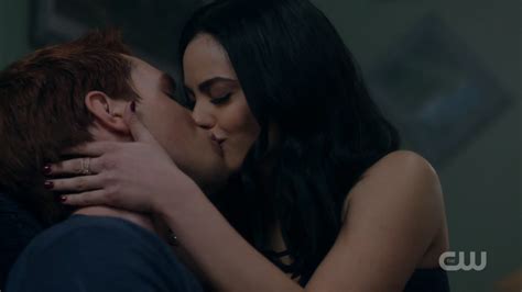 Image Season 1 Episode 10 The Lost Weekend Veronica And Archie Kissing Png Riverdale Wiki