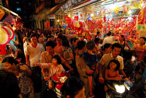 The mid autumn festival occurs on the 15th day of the 8th lunar month in china. Three interesting Vietnamese traditional festivals you ...