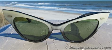vintage 1950s and 1960s cat eye sunglasses