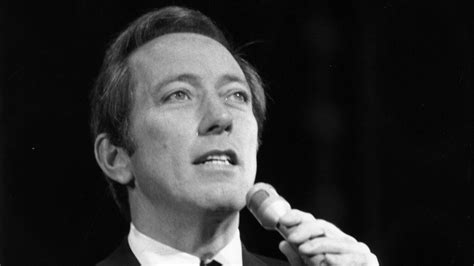 Andy Williams Dies Crooner Was Known For Moon River Christmas Tv