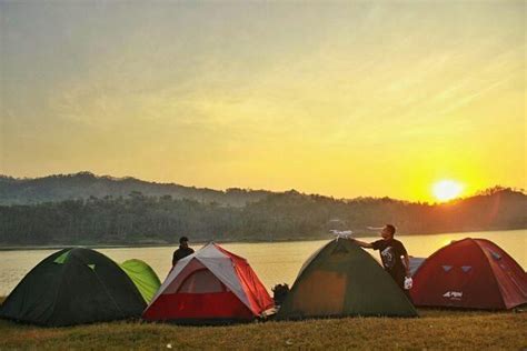 Untuk masuk ke objek wisata ini begitu murah. Lokasi, Harga Tiket Masuk Waduk Sermo Kulon Progo ...