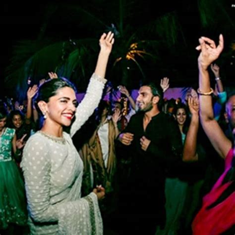 Deepika Padukone Ranveer Singh Wedding Heres The Inside Scoop From The Sangeet And Mehendi