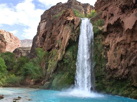 Azs Havasu Falls Hiking Trail Turquoise Blue Splendor In The Desert